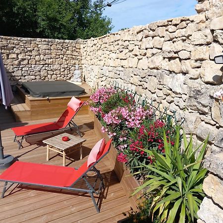 Chez Daniele Chambre Avec Jacuzzi Et Terrasse Privee 莫尔斯 外观 照片