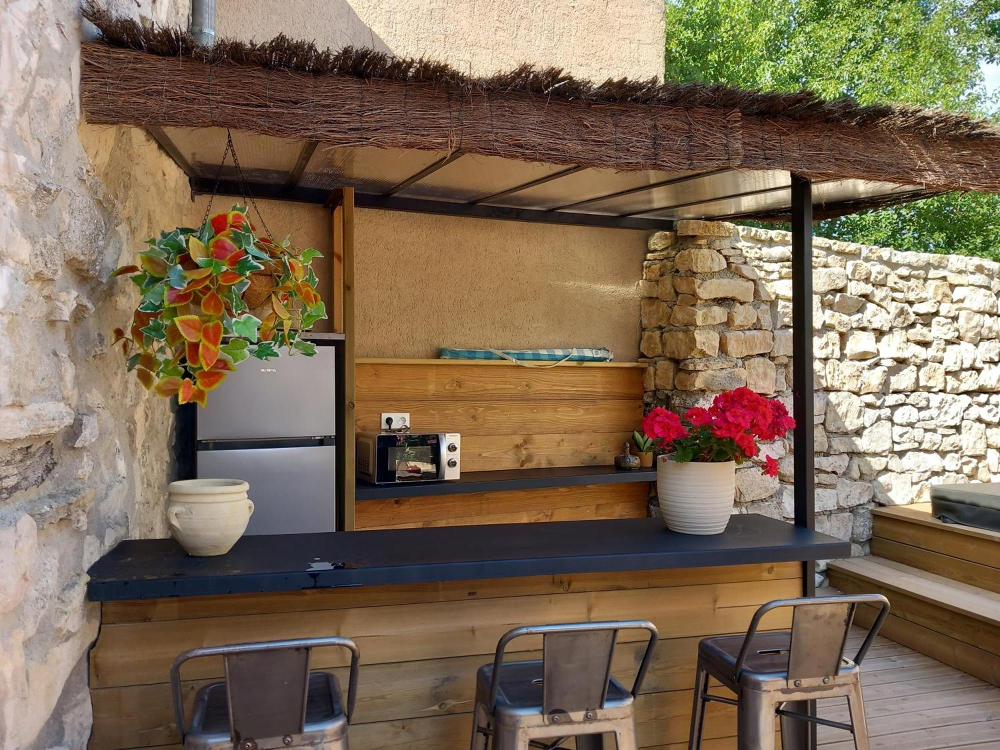 Chez Daniele Chambre Avec Jacuzzi Et Terrasse Privee 莫尔斯 外观 照片
