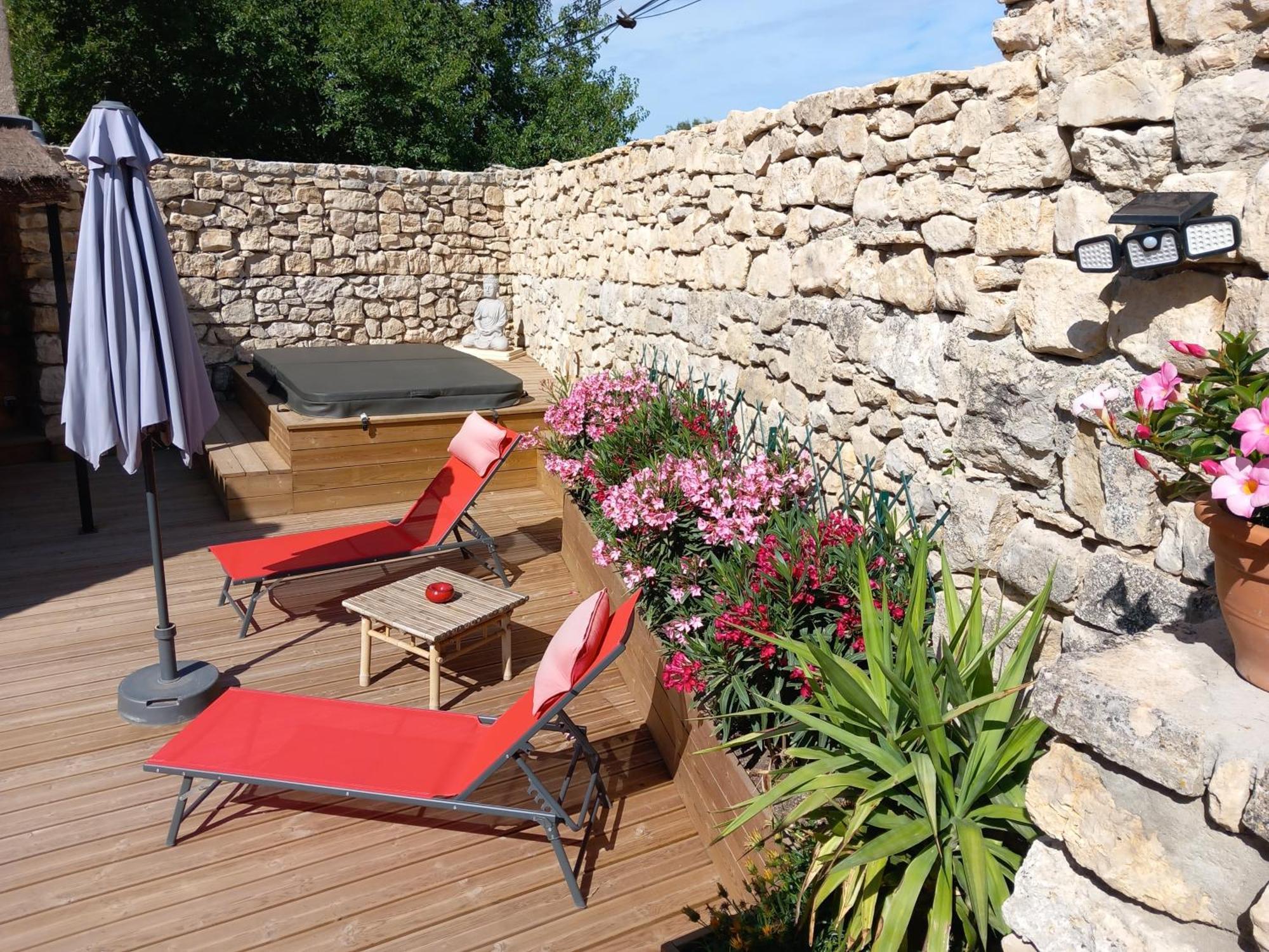 Chez Daniele Chambre Avec Jacuzzi Et Terrasse Privee 莫尔斯 外观 照片