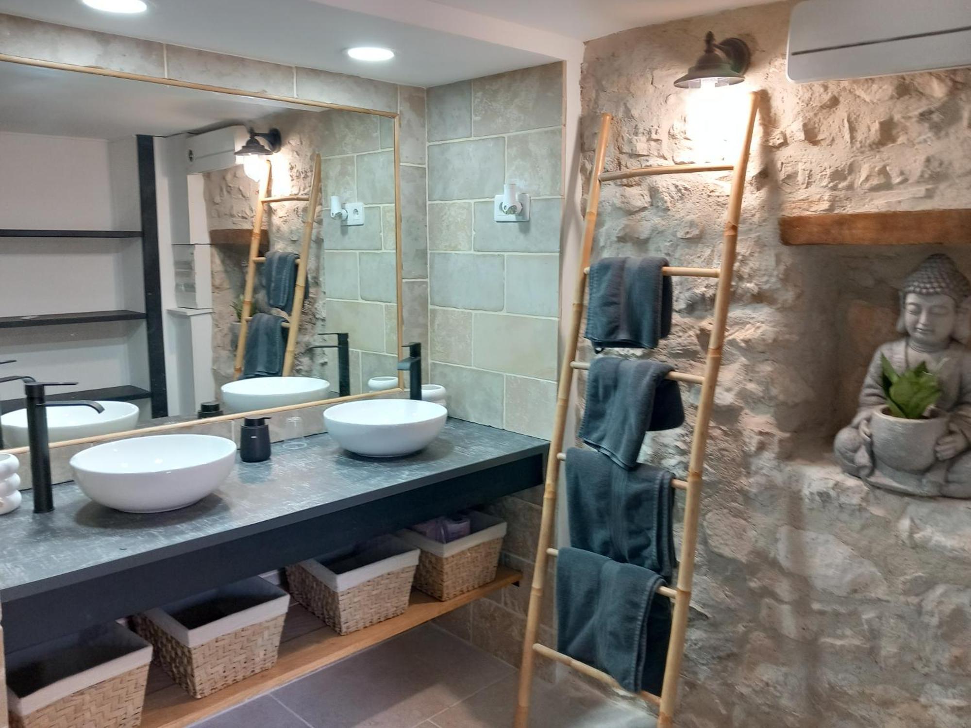 Chez Daniele Chambre Avec Jacuzzi Et Terrasse Privee 莫尔斯 外观 照片