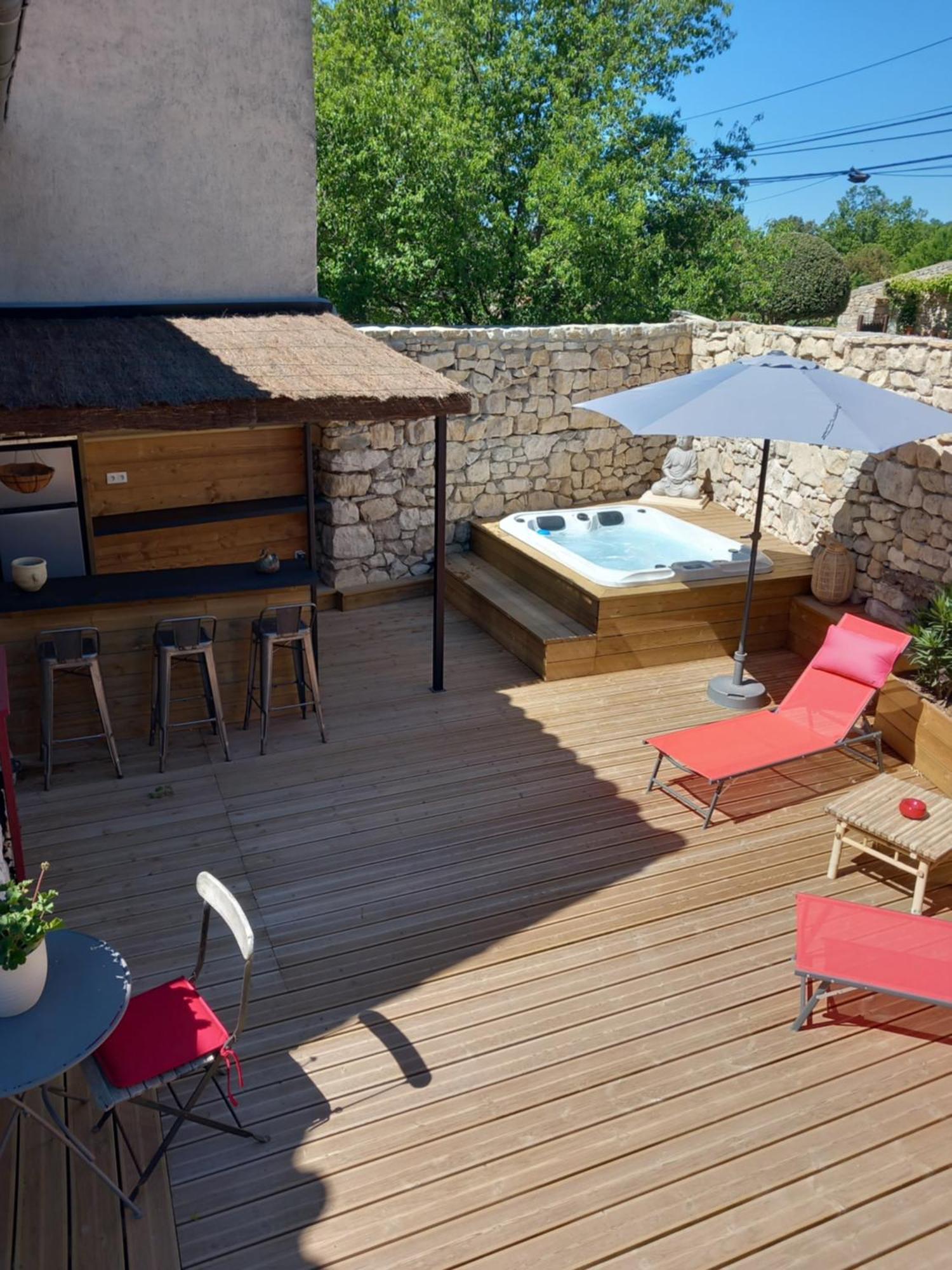 Chez Daniele Chambre Avec Jacuzzi Et Terrasse Privee 莫尔斯 外观 照片